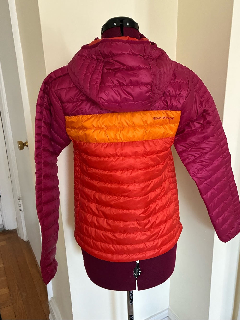 cotopaxi Capa Colorblock Insulated Hooded Lightweight Jacket Magenta Orange Red - Picture 2 of 6